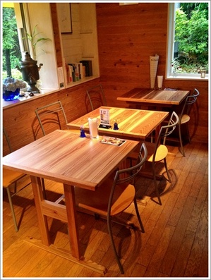 2table.jpg